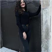 Laureata in economia, posso aiutare per economia, storia, italiano